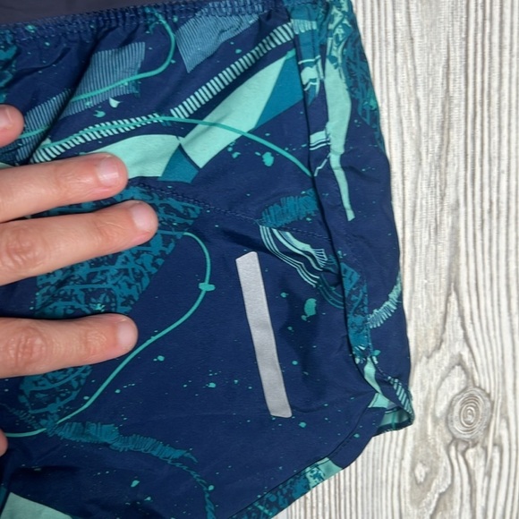 Salomon Women's Running Shorts Advanced Skin, size S - Picture 6 of 7